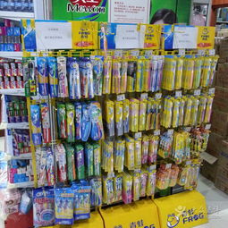 探索深圳龍崗平湖佳達日用百貨批發行的店內環境